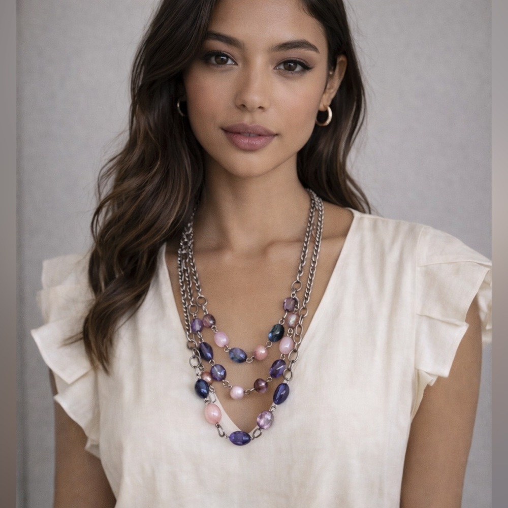 Necklace 90’s Vintage jeweled necklace in pink and purple